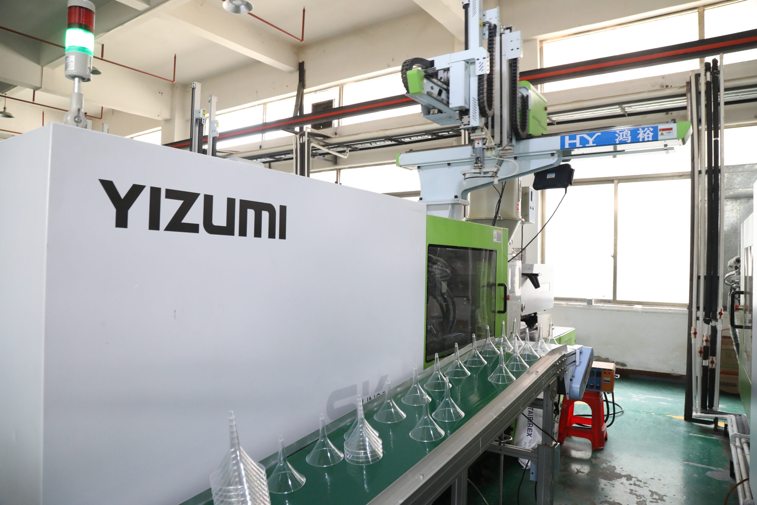 Factory Overview - YIZUMI Injection Machine