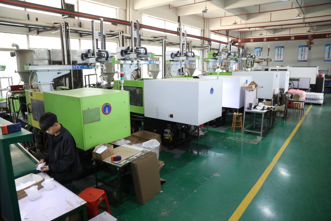 Injection-molding workshop
